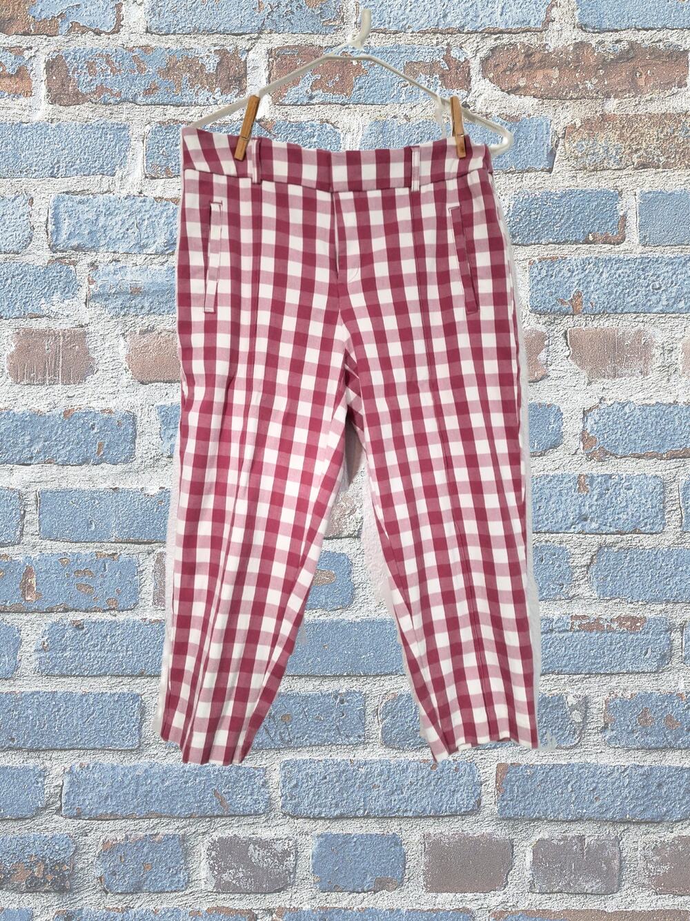 Time & True Dark Rose and White Checked Capri's Size 8